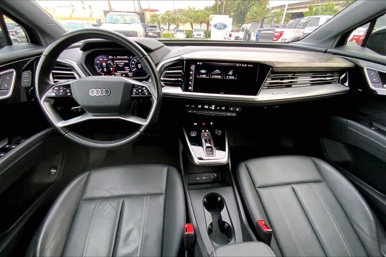 Used 2024 Audi Q4 e-tron Premium AWD/4WD image 10