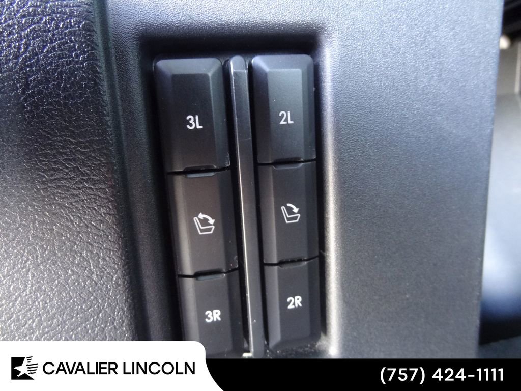 Certified 2024 Lincoln Navigator L 4WD image 10