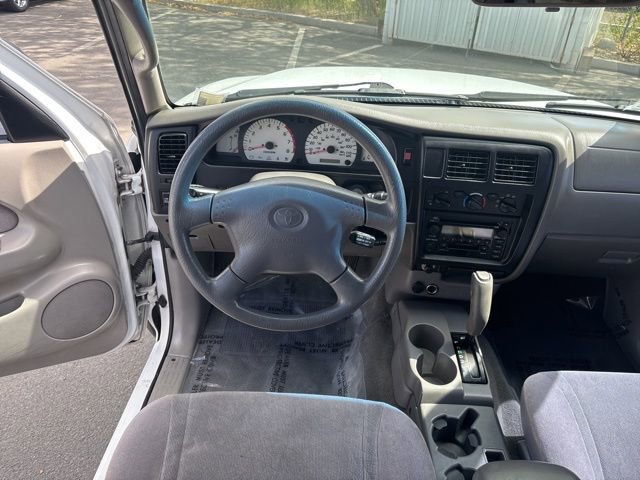 Used 2004 Toyota Tacoma PreRunner image 23