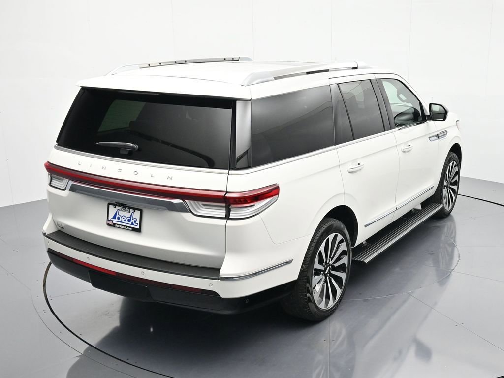 Used 2024 Lincoln Navigator Reserve image 35