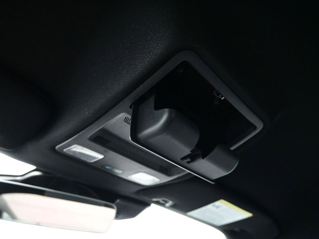 Used 2025 Ford Mustang GT RWD image 18