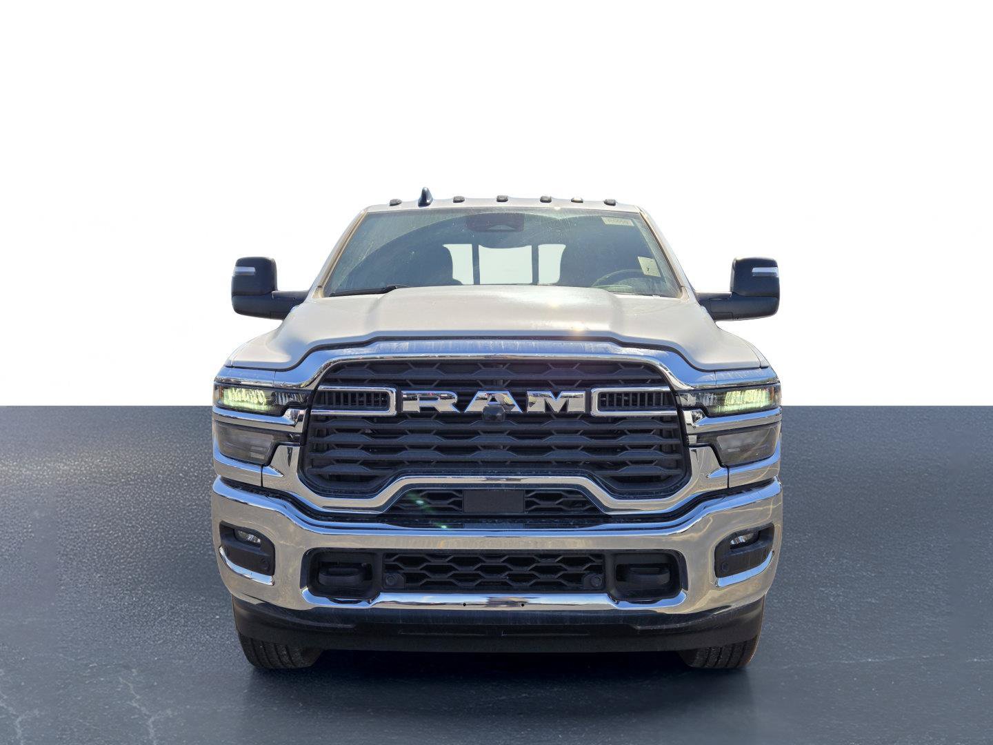 New 2026 RAM 2500 Tradesman AWD/4WD image 2