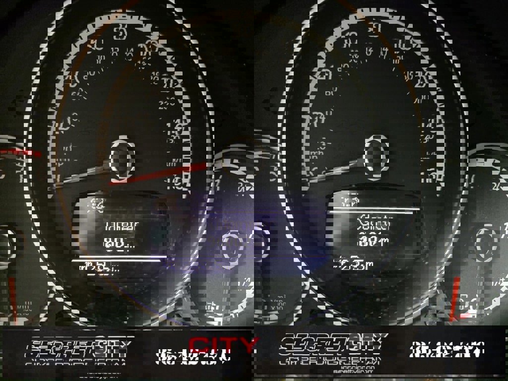 Used 2014 Volkswagen Beetle TDI image 10