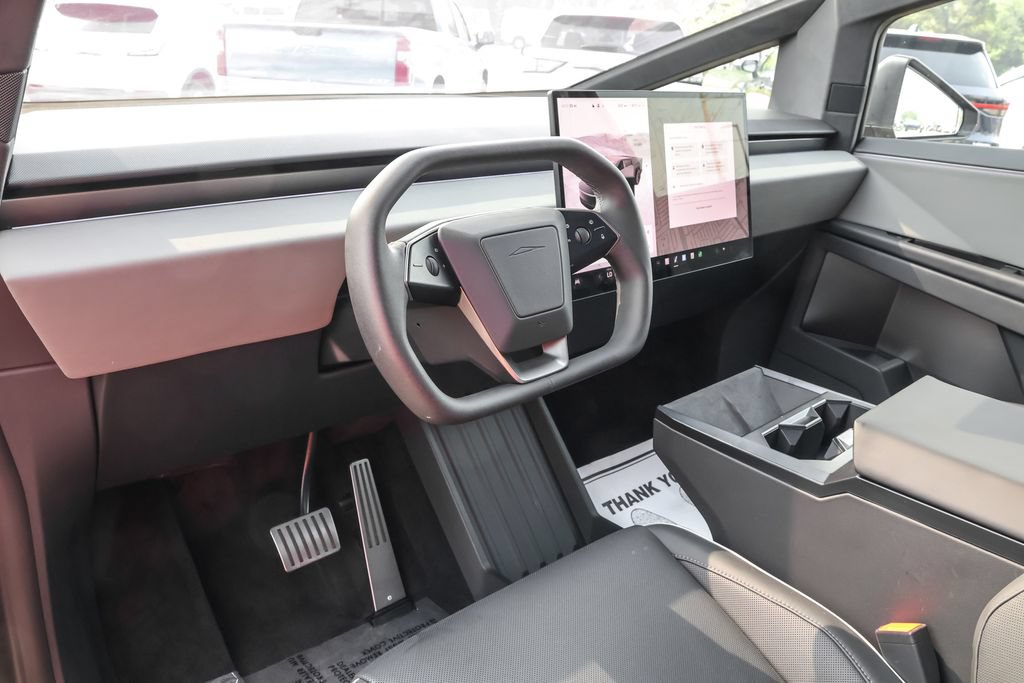 Used 2024 Tesla Cybertruck AWD Crew Cab image 3