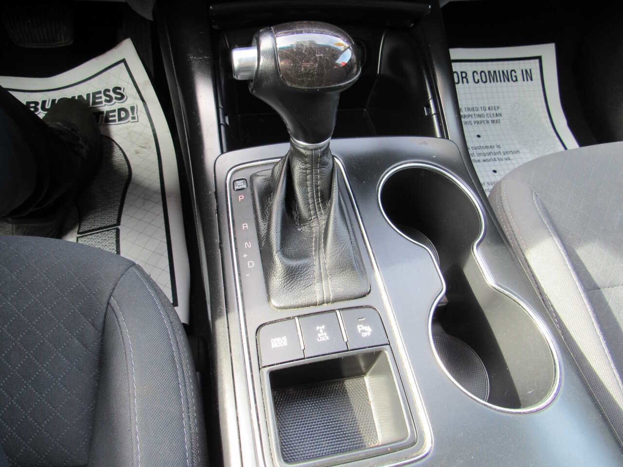 Used 2016 Kia Sorento LX w/ LX Convenience Package image 15