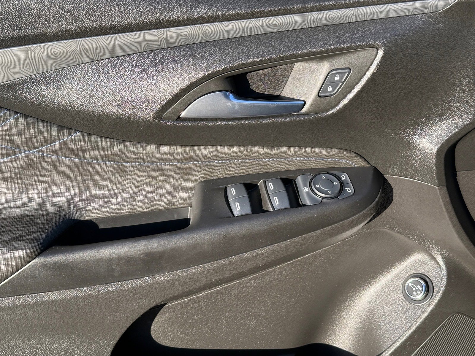 Certified 2025 Buick Envista Sport Touring w/ Convenience I Package image 16