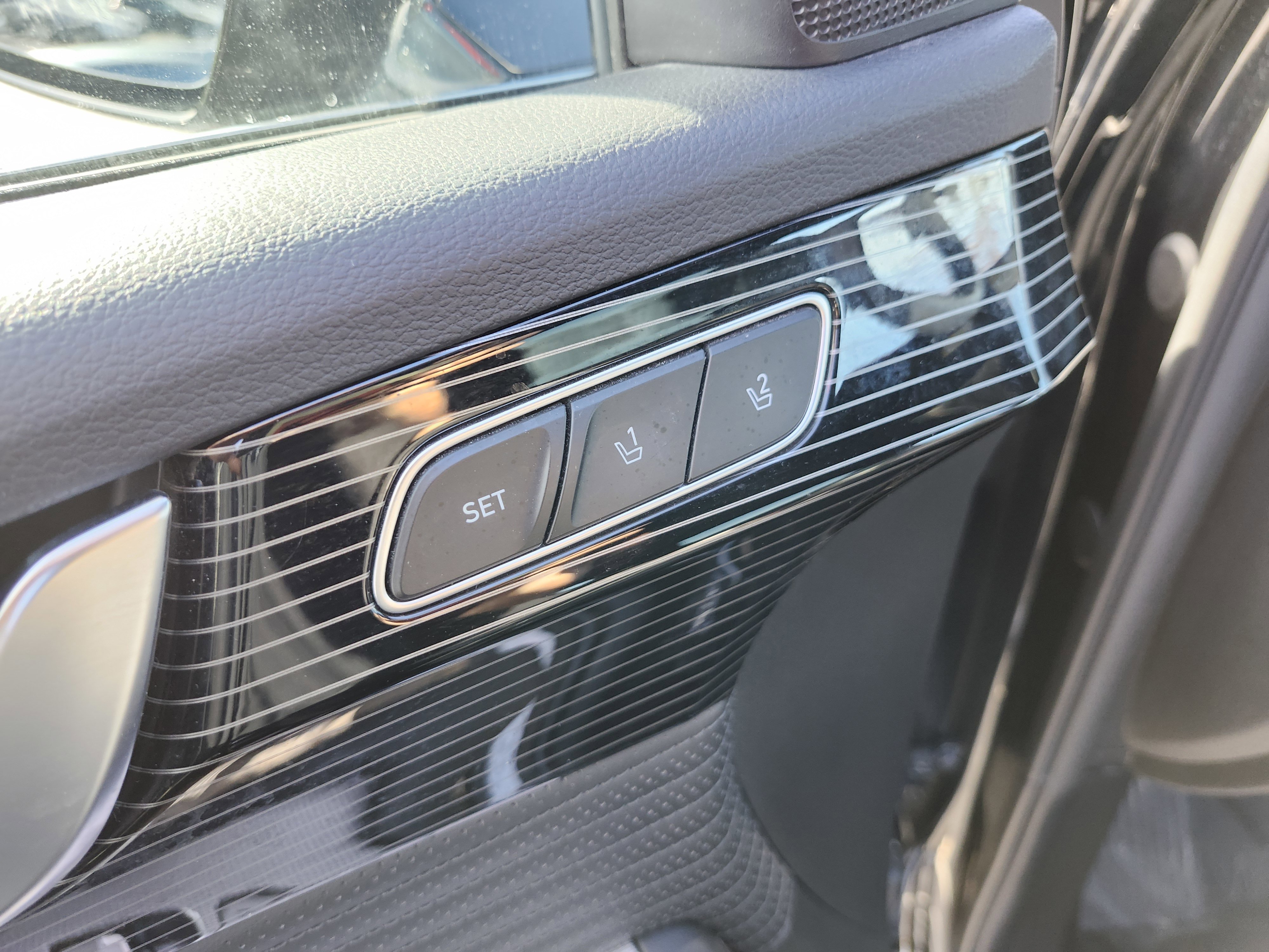 Used 2024 Hyundai Palisade Calligraphy image 31