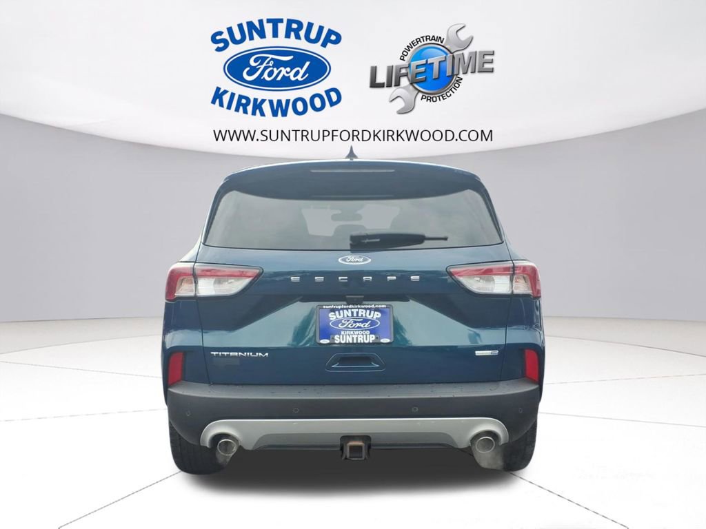 Used 2020 Ford Escape Titanium image 28