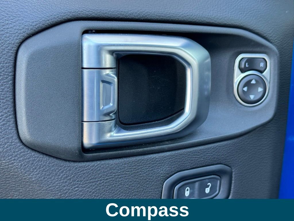 Used 2021 Jeep Wrangler Unlimited Sahara w/ Cold Weather Group image 17