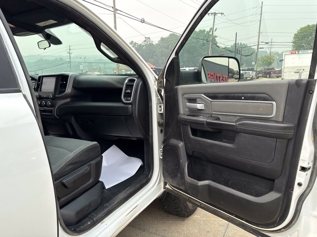 Used 2022 RAM 2500 Big Horn AWD/4WD image 31