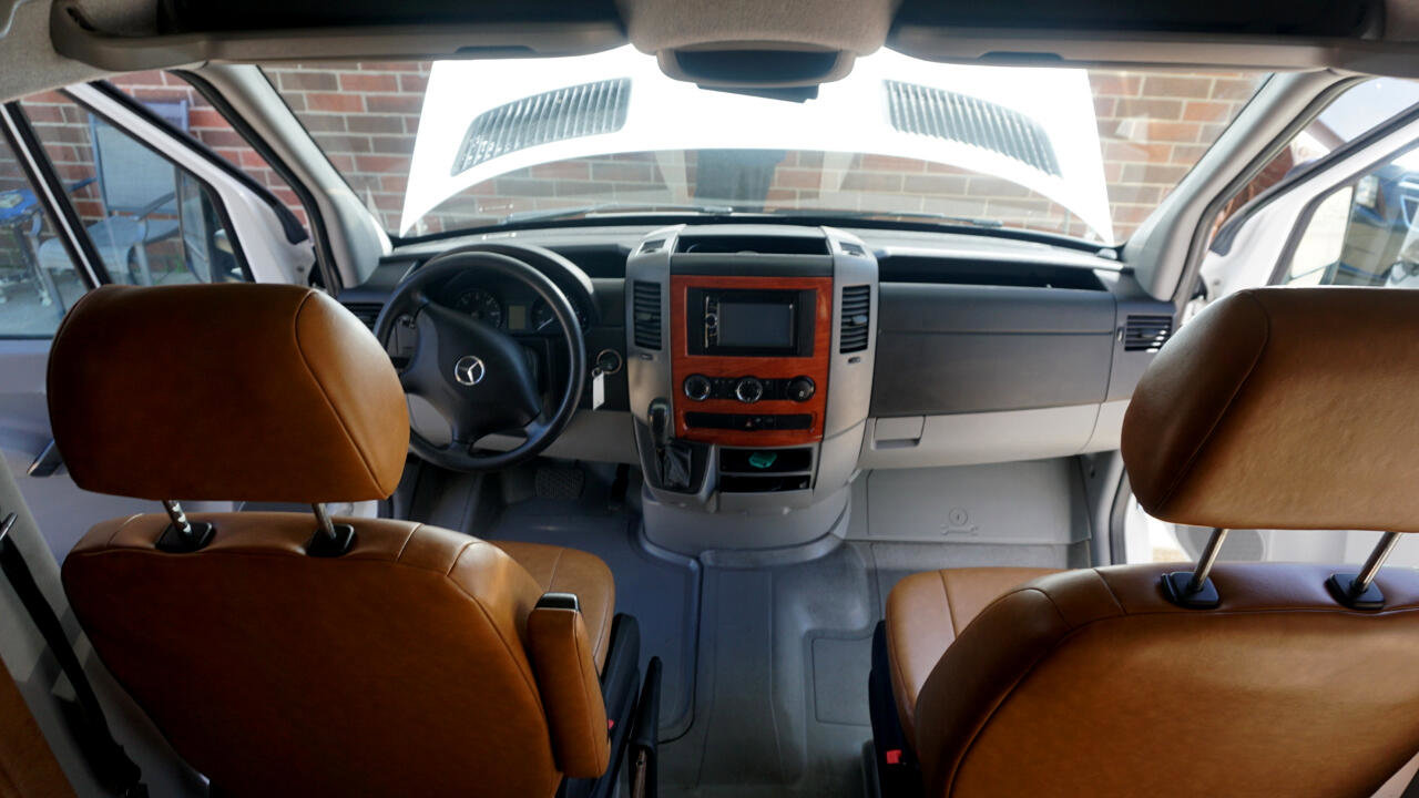 Used 2012 Mercedes-Benz Sprinter 3500 image 18