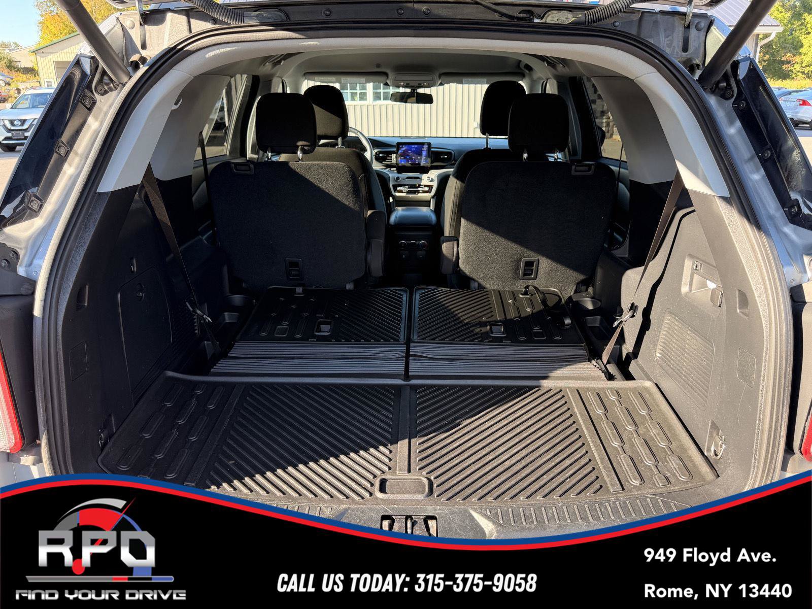 Used 2022 Ford Explorer XLT AWD/4WD image 32