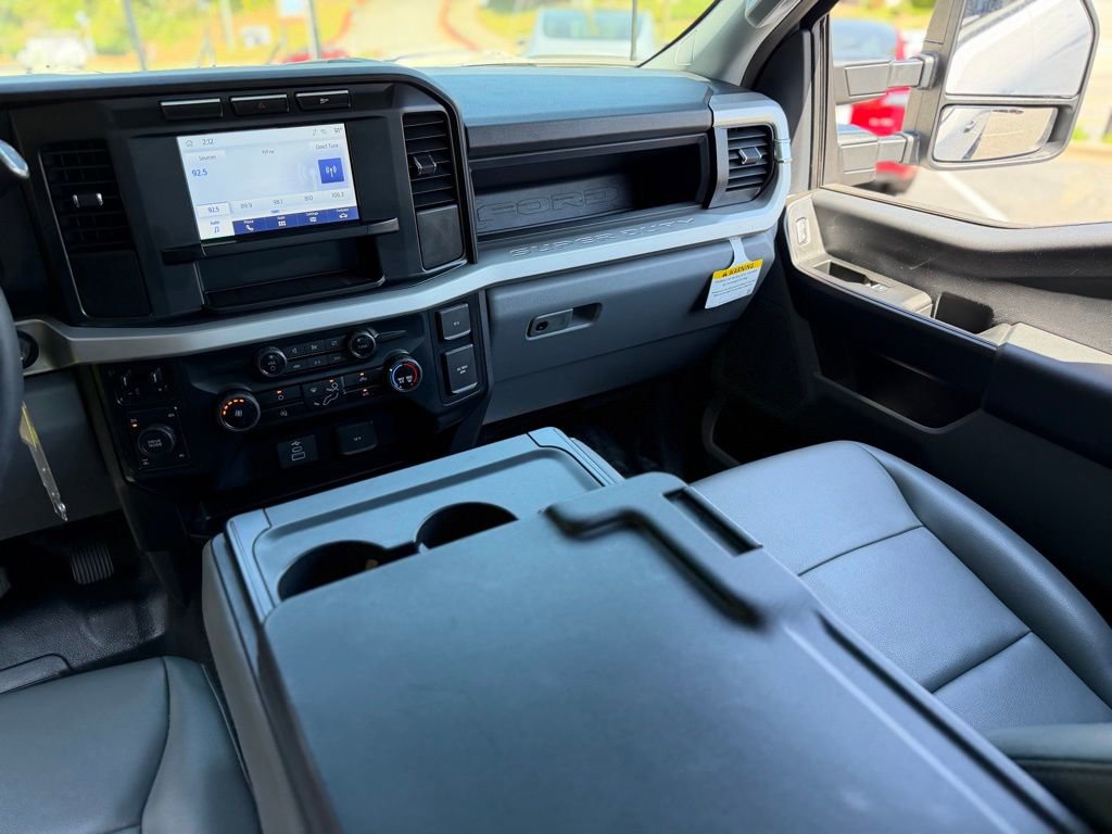 Used 2024 Ford F350 XL image 39
