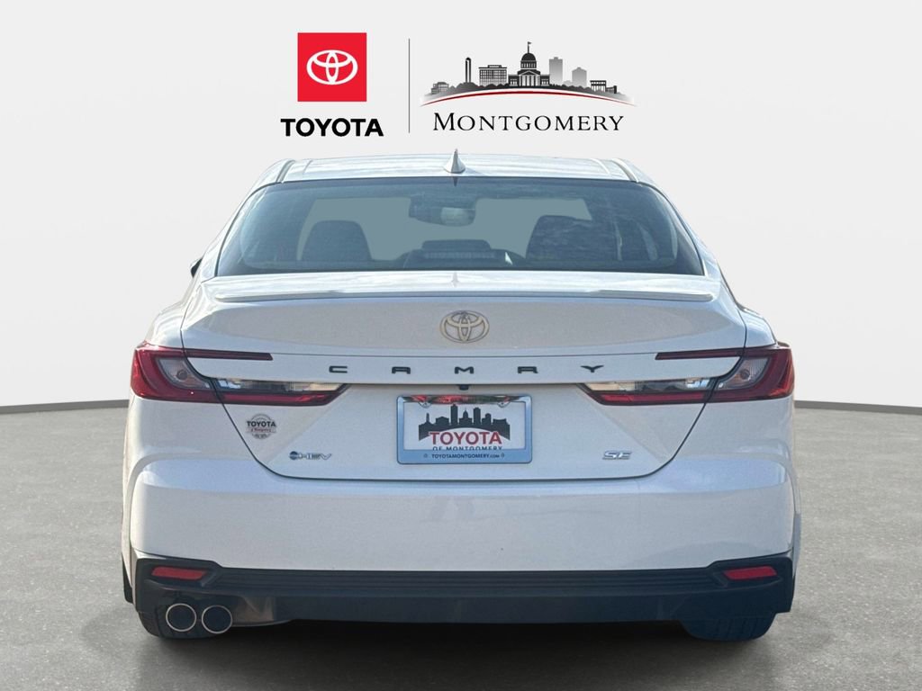 Used 2025 Toyota Camry SE FWD image 4