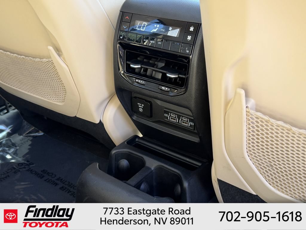 Used 2021 Jeep Grand Cherokee L Limited AWD/4WD image 15