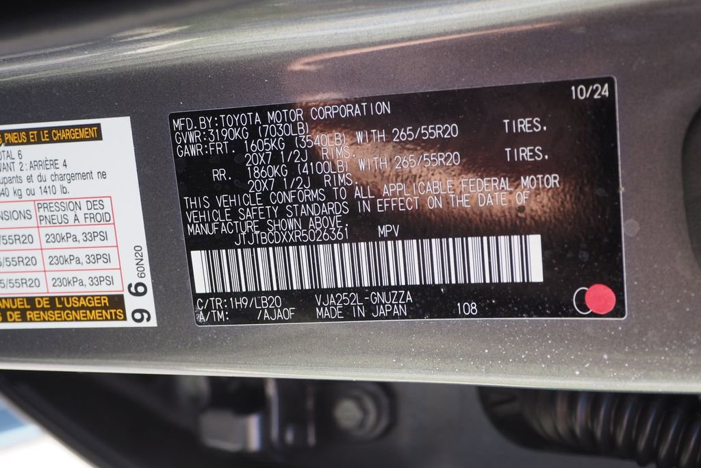 Used 2024 Lexus GX 550 w/ Accessory Package (2T) image 30