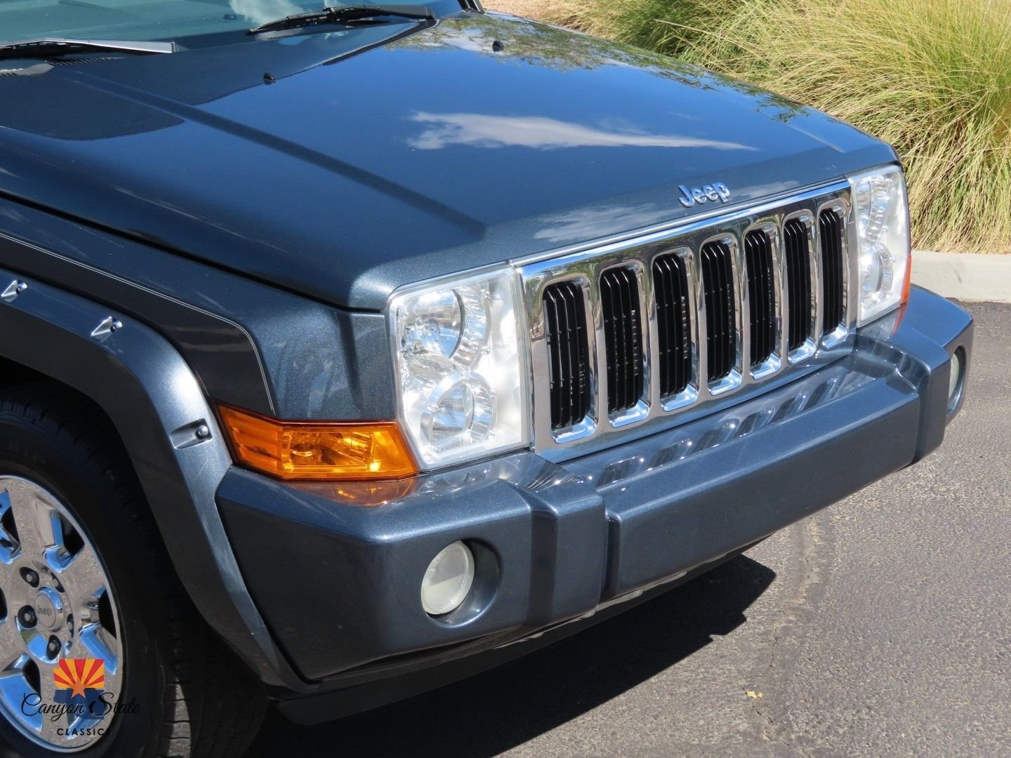 Used 2006 Jeep Commander Limited w/ Trailer Tow Group IV image 35