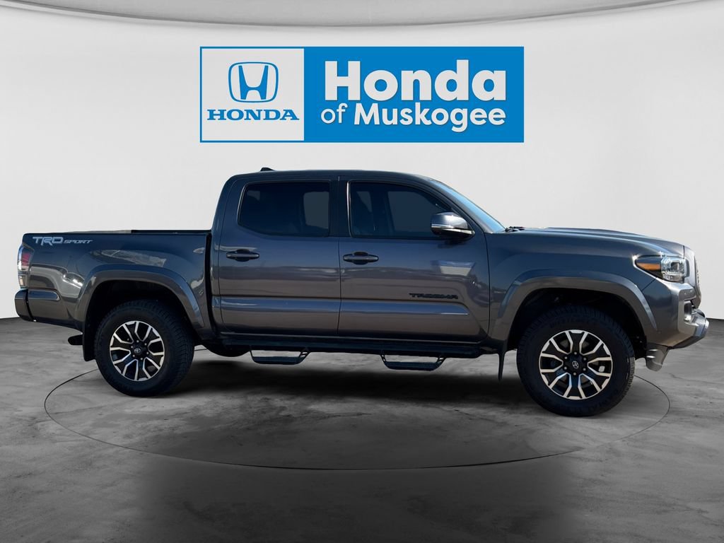 Used 2023 Toyota Tacoma TRD Sport w/ Technology Package RWD image 4
