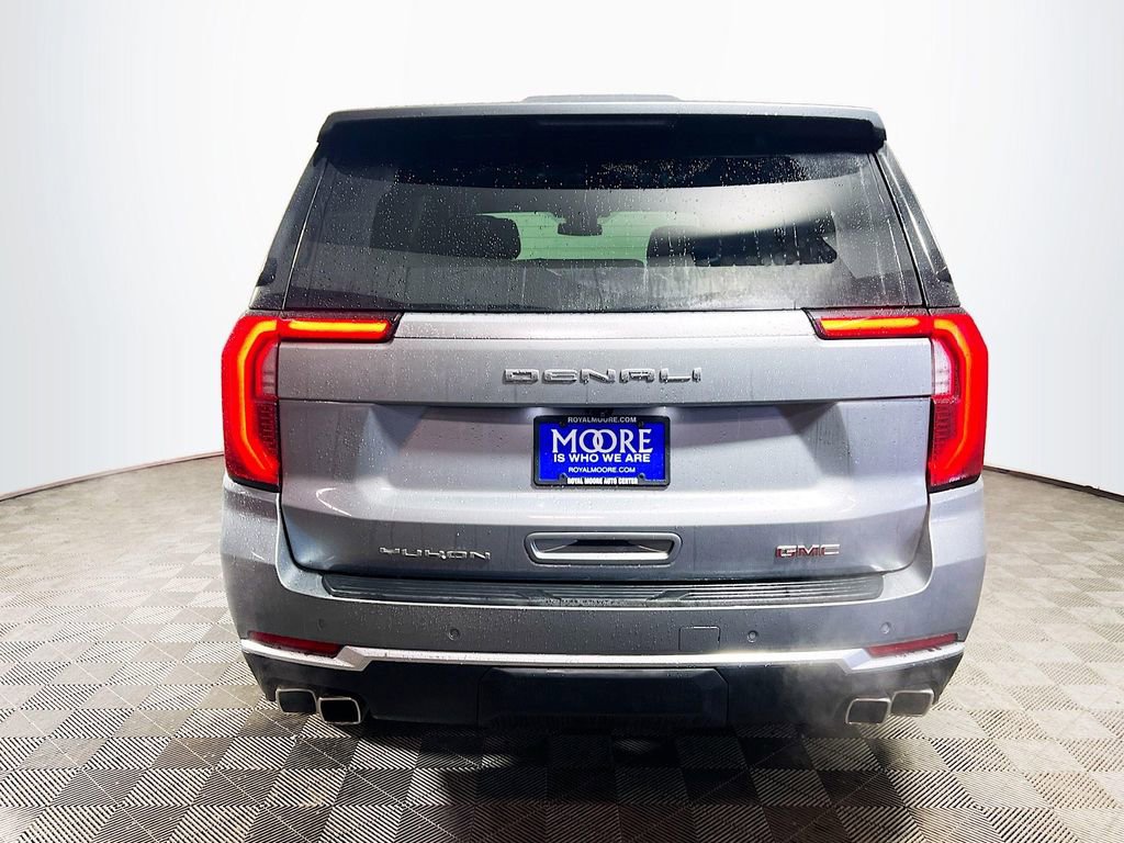 Used 2025 GMC Yukon XL Denali image 6