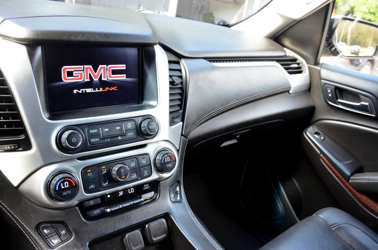 Used 2017 GMC Yukon XL SLT w/ Open Road Package image 28