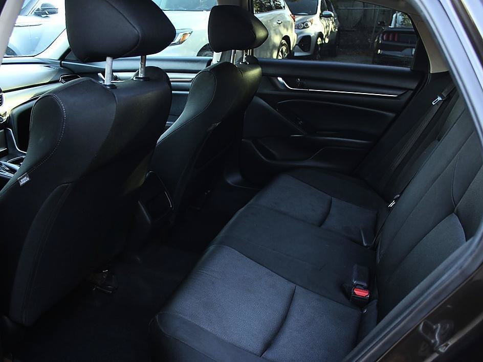 Used 2018 Honda Accord LX image 9