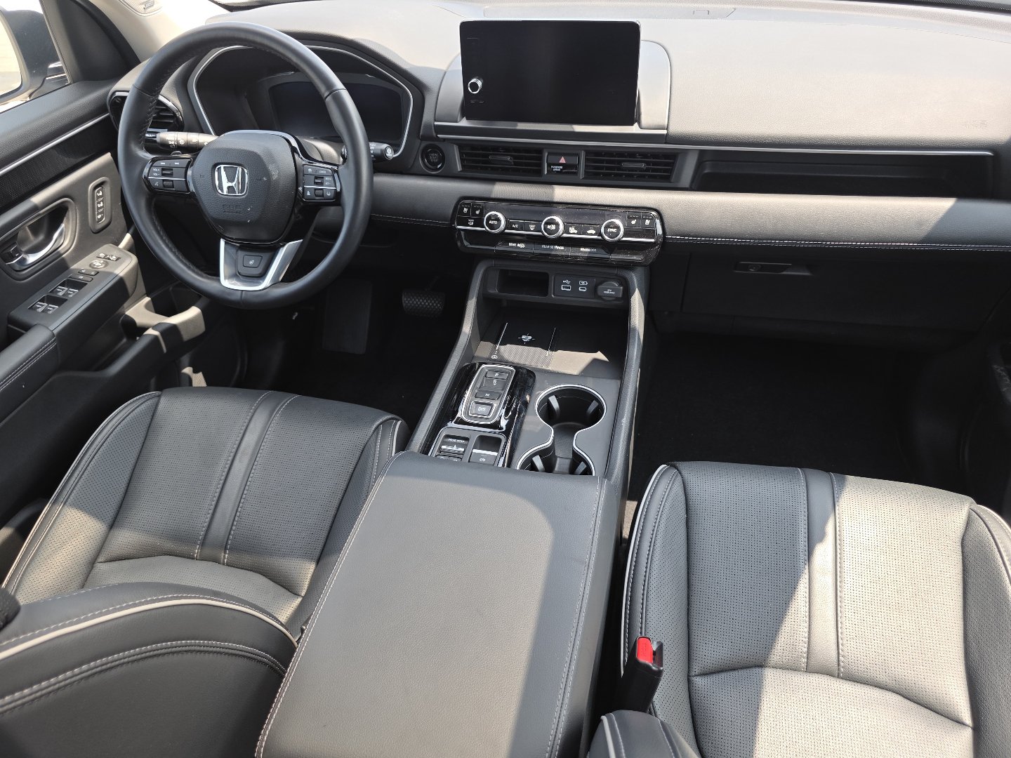 Certified 2025 Honda Pilot Elite image 25