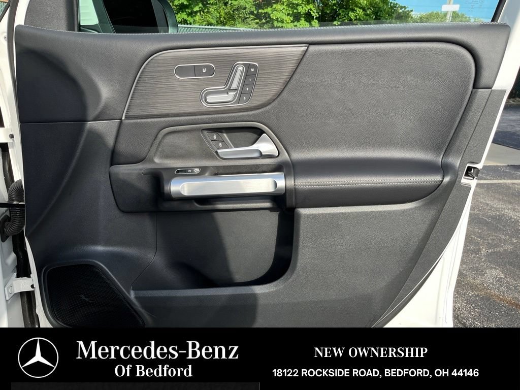 Used 2026 Mercedes-Benz GLB 250 4MATIC image 19