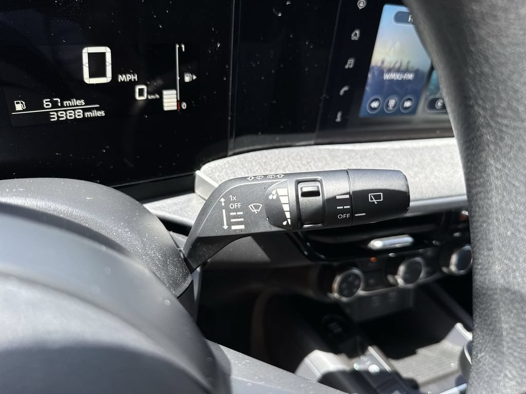 Used 2025 Nissan Kicks SV FWD image 52