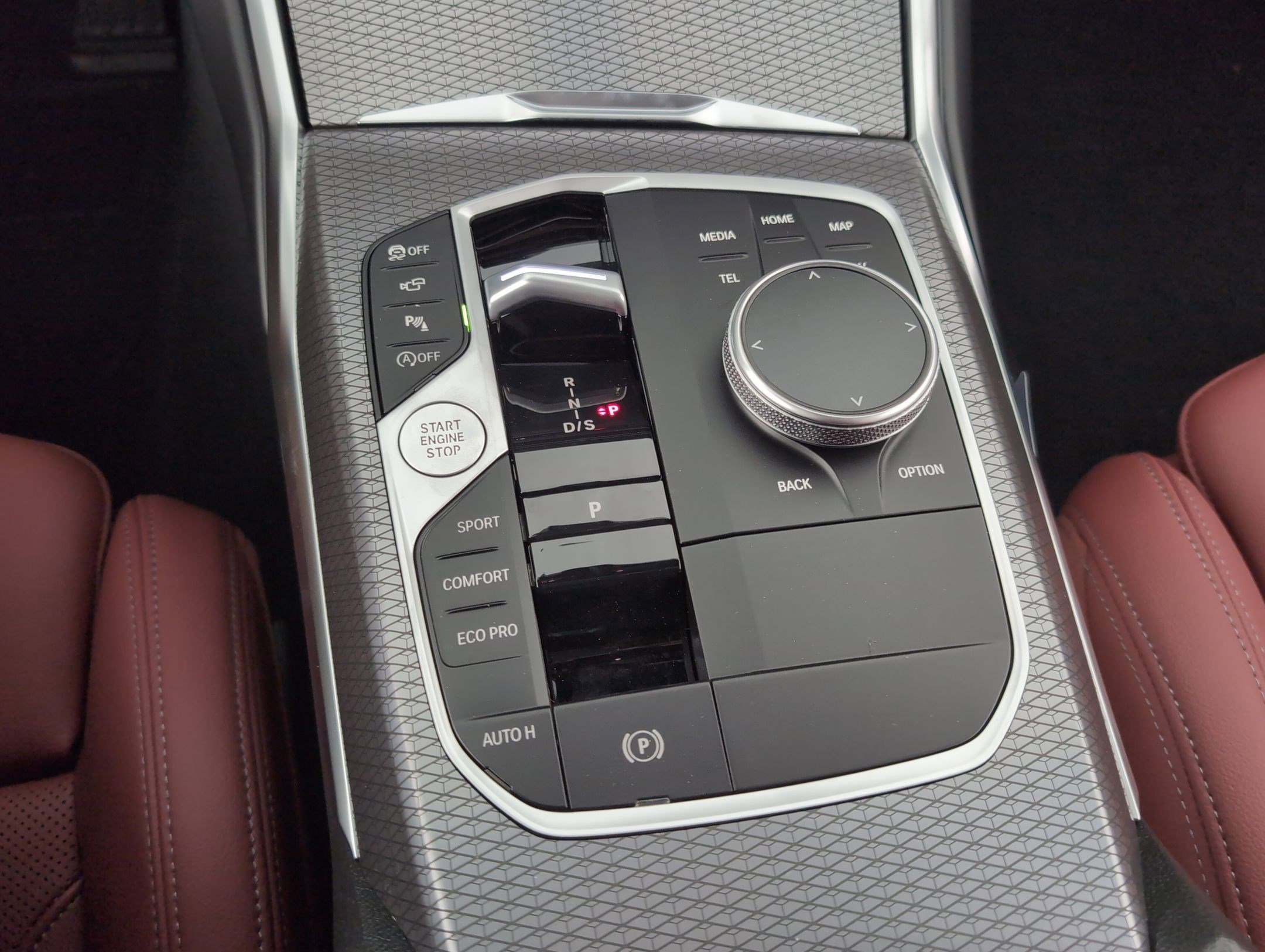 Used 2026 BMW 330i xDrive Sedan w/ Premium Package image 15