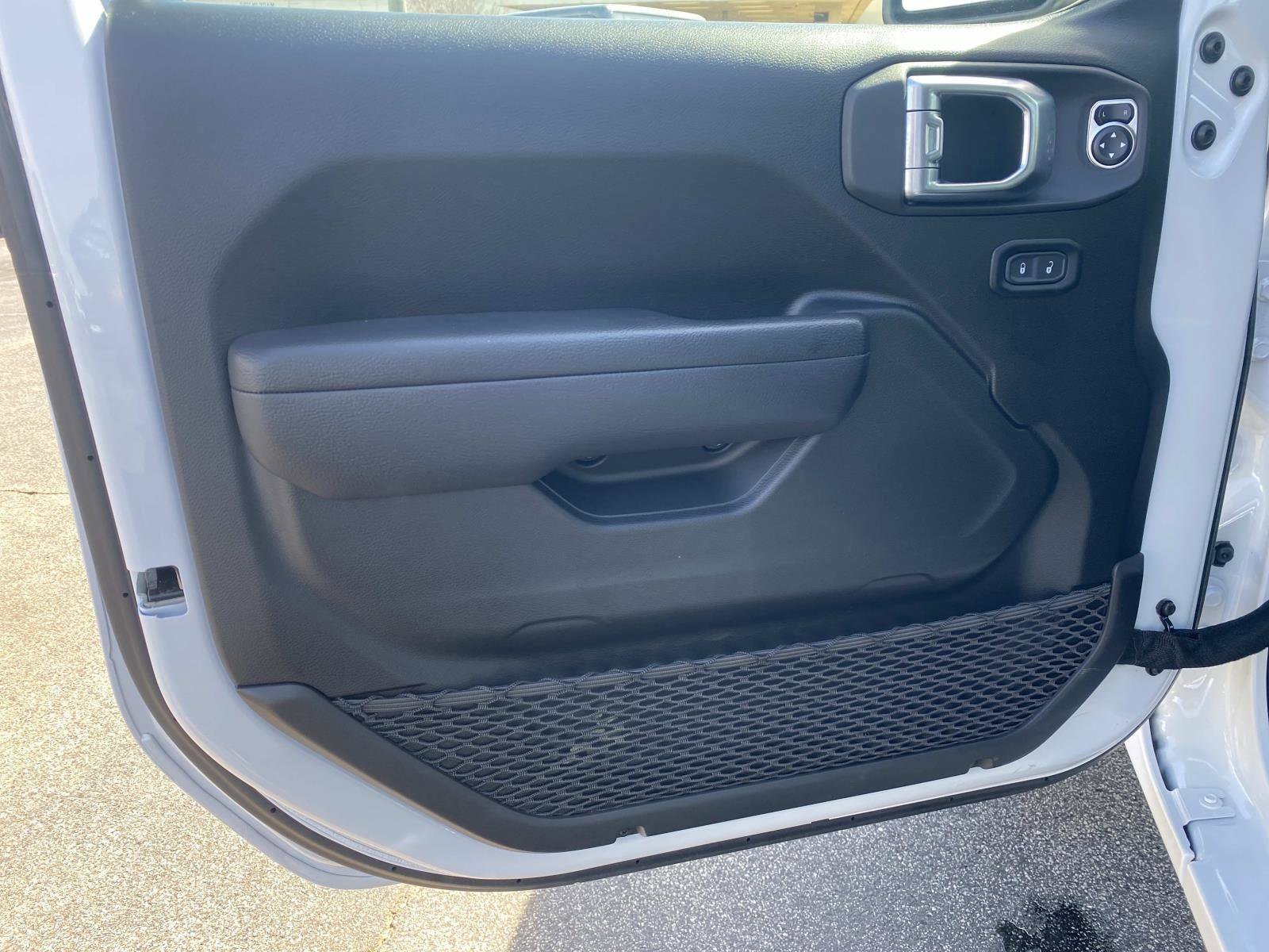 Certified 2023 Jeep Gladiator Sport image 19