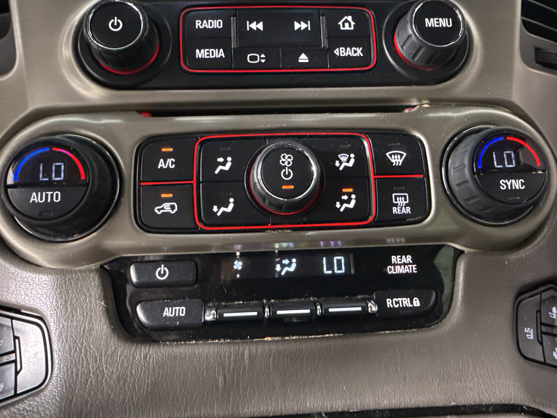 Used 2015 GMC Yukon Denali w/ Open Road Package RWD image 14