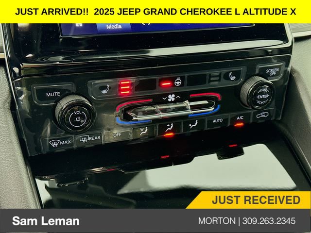 New 2025 Jeep Grand Cherokee L Altitude image 15