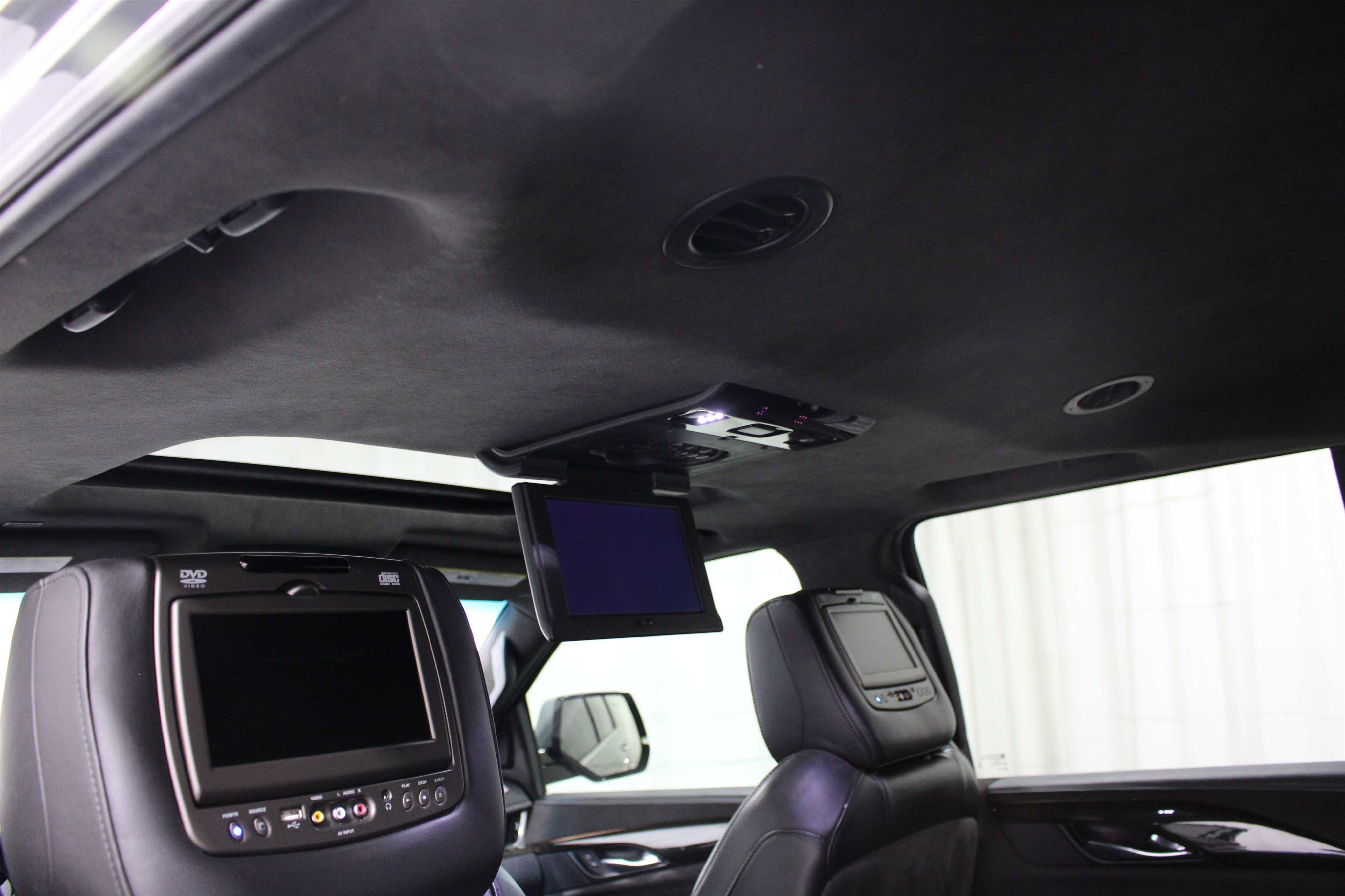 Used 2019 Cadillac Escalade ESV Platinum image 23