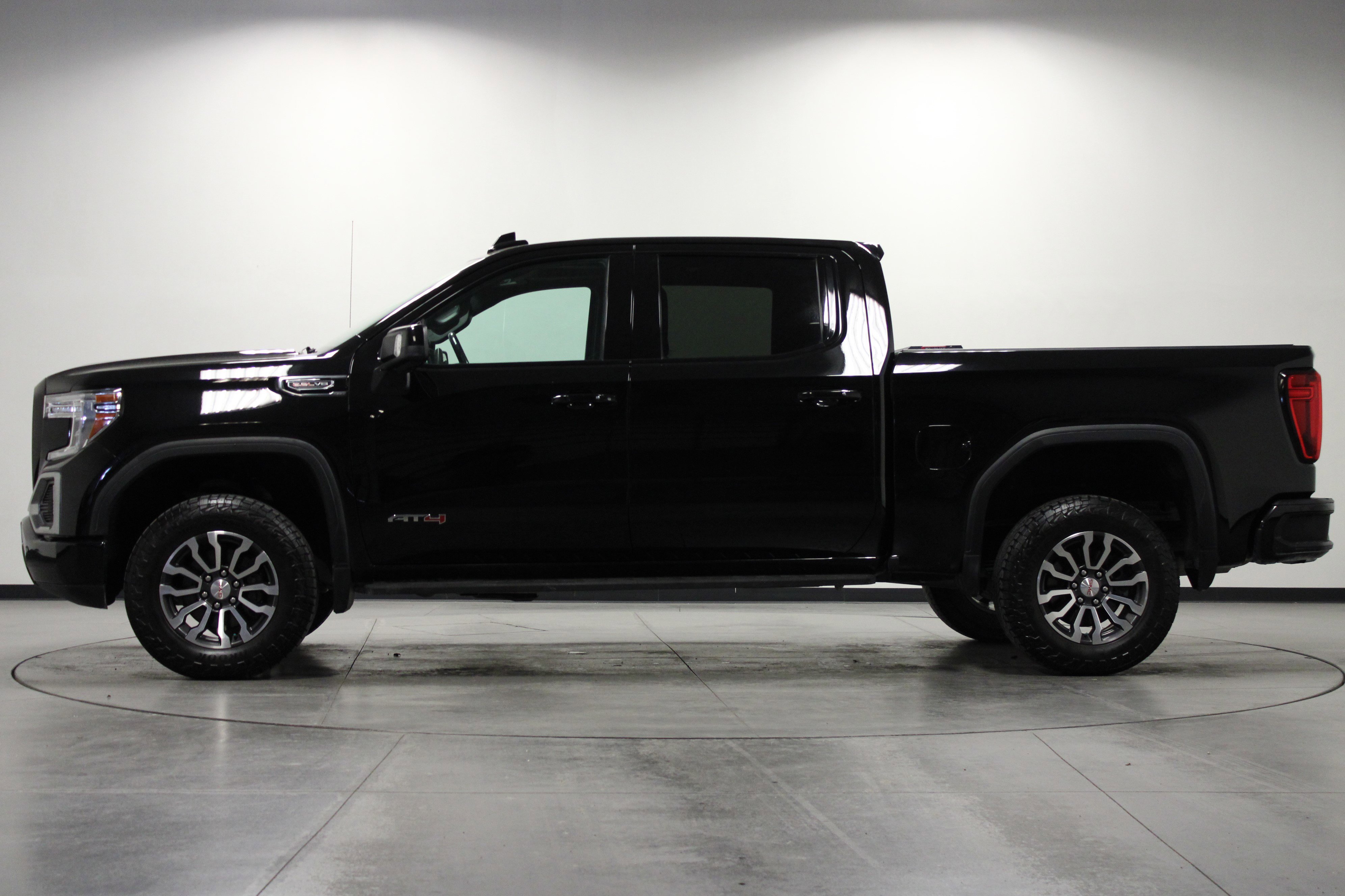 Used 2021 GMC Sierra 1500 AT4 w/ AT4 Premium Package image 7