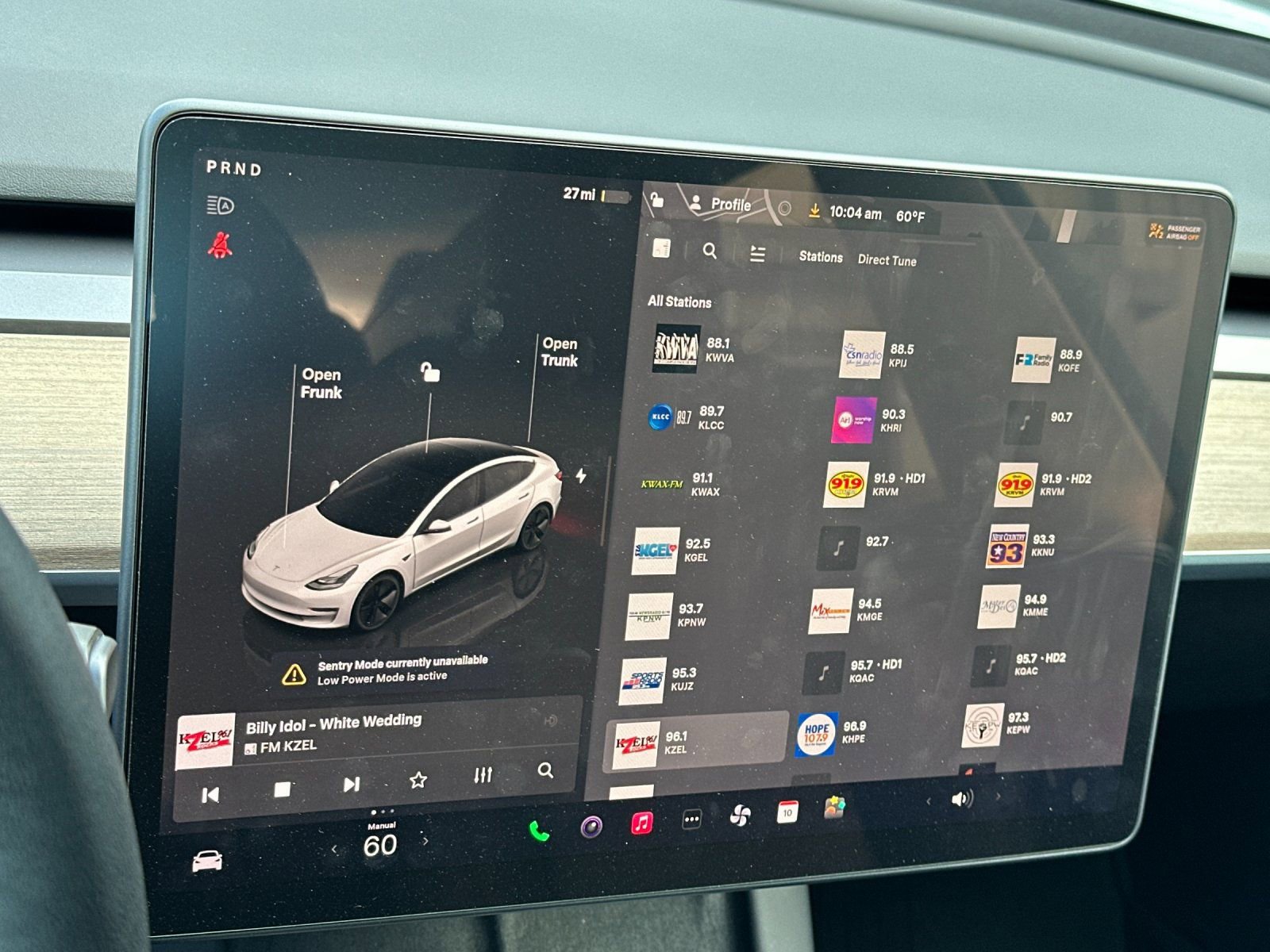 Used 2023 Tesla Model 3 Standard Range image 16