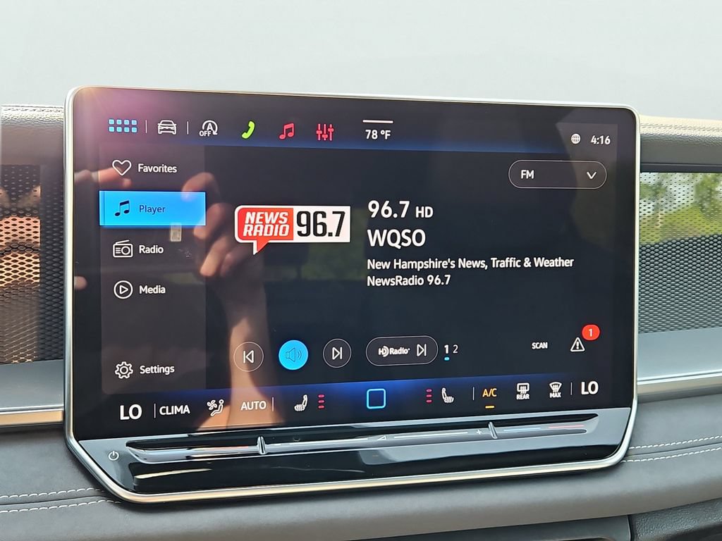 Certified 2026 Volkswagen Tiguan SE R-Line AWD/4WD image 28