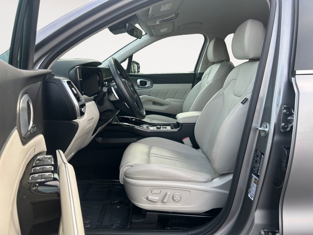 Used 2023 Kia Sorento SX Prestige image 15