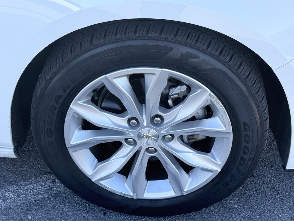 Used 2024 Chevrolet Malibu LT image 33