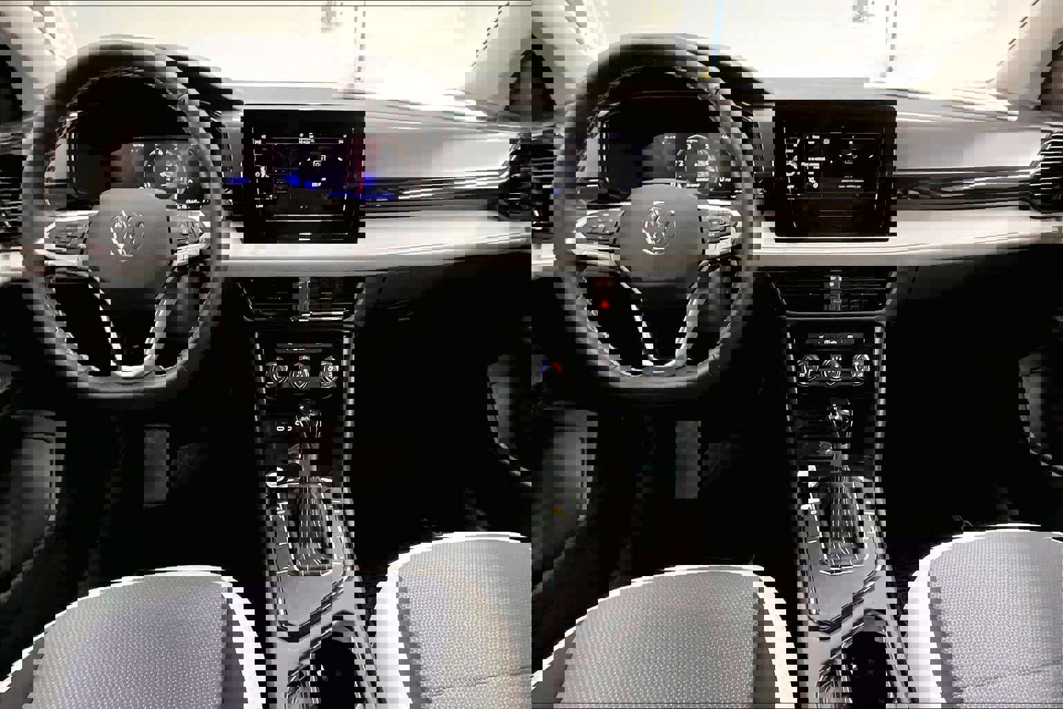 New 2026 Volkswagen Taos S image 7