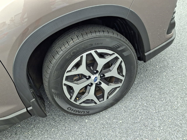 Certified 2022 Subaru Forester Premium AWD/4WD image 11