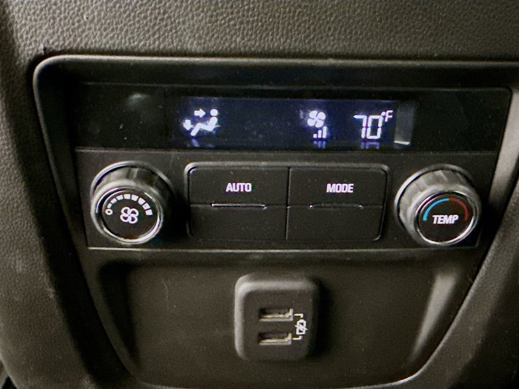 Used 2023 Buick Enclave Essence FWD image 23