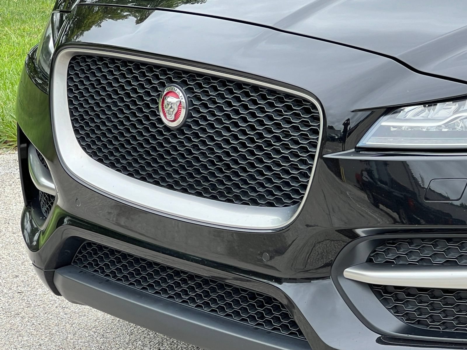 Used 2020 Jaguar F-PACE R-Sport AWD/4WD image 13