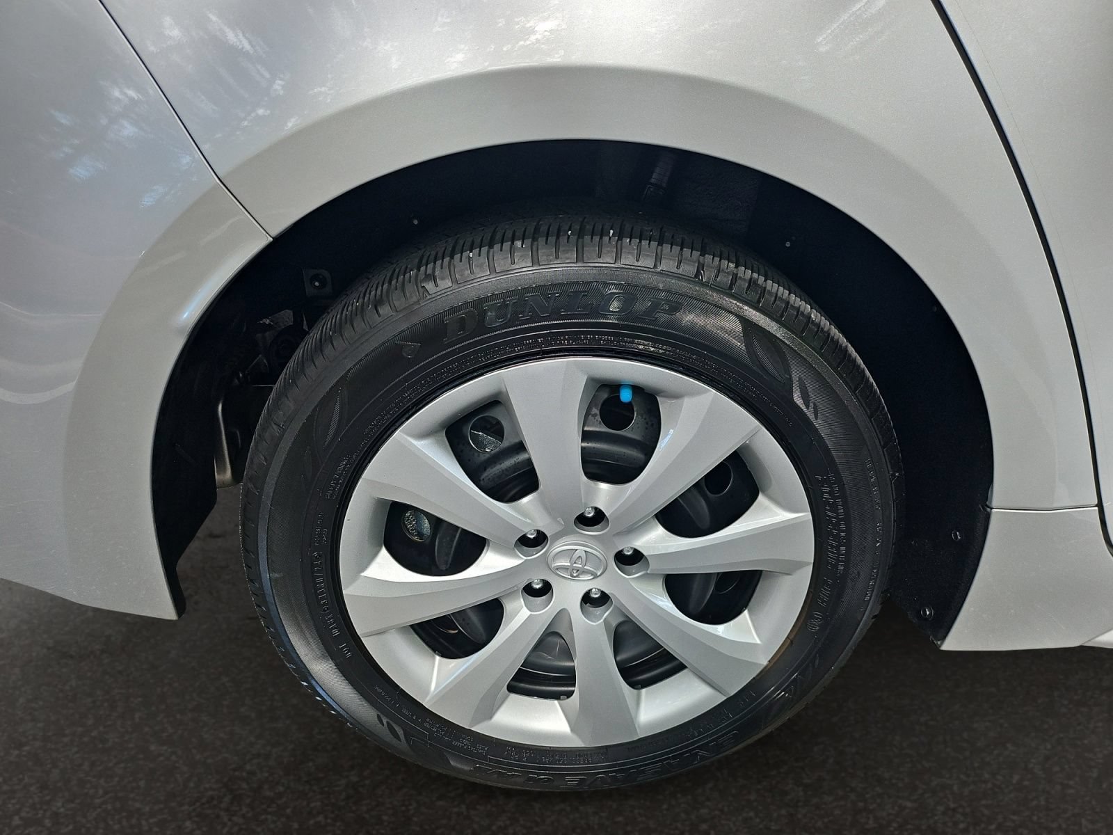 Used 2024 Toyota Corolla LE FWD image 43