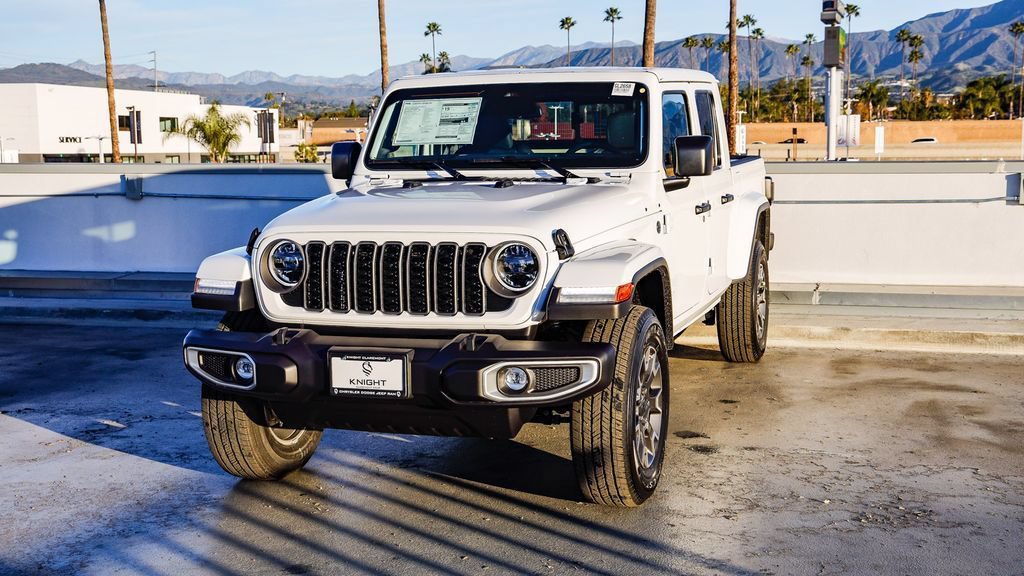 New 2026 Jeep Gladiator Sport AWD/4WD image 4