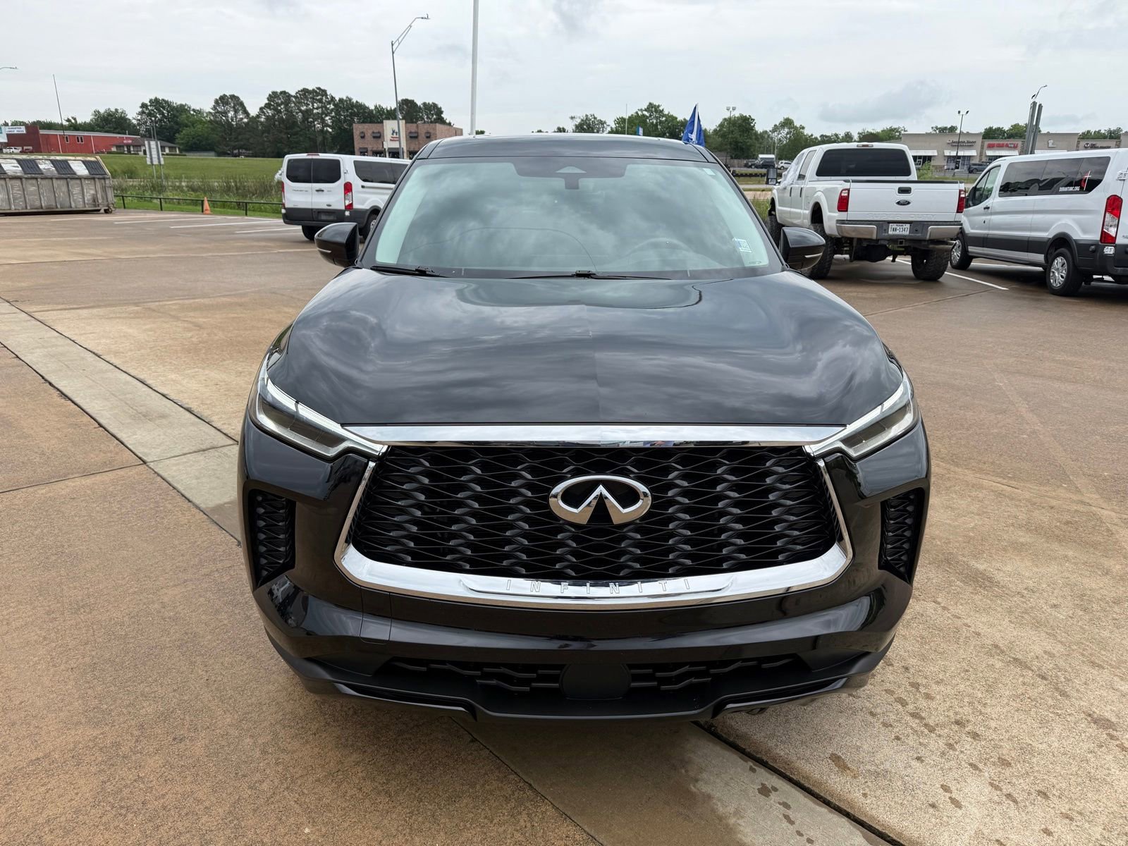 Used 2024 INFINITI QX60 Pure FWD image 2