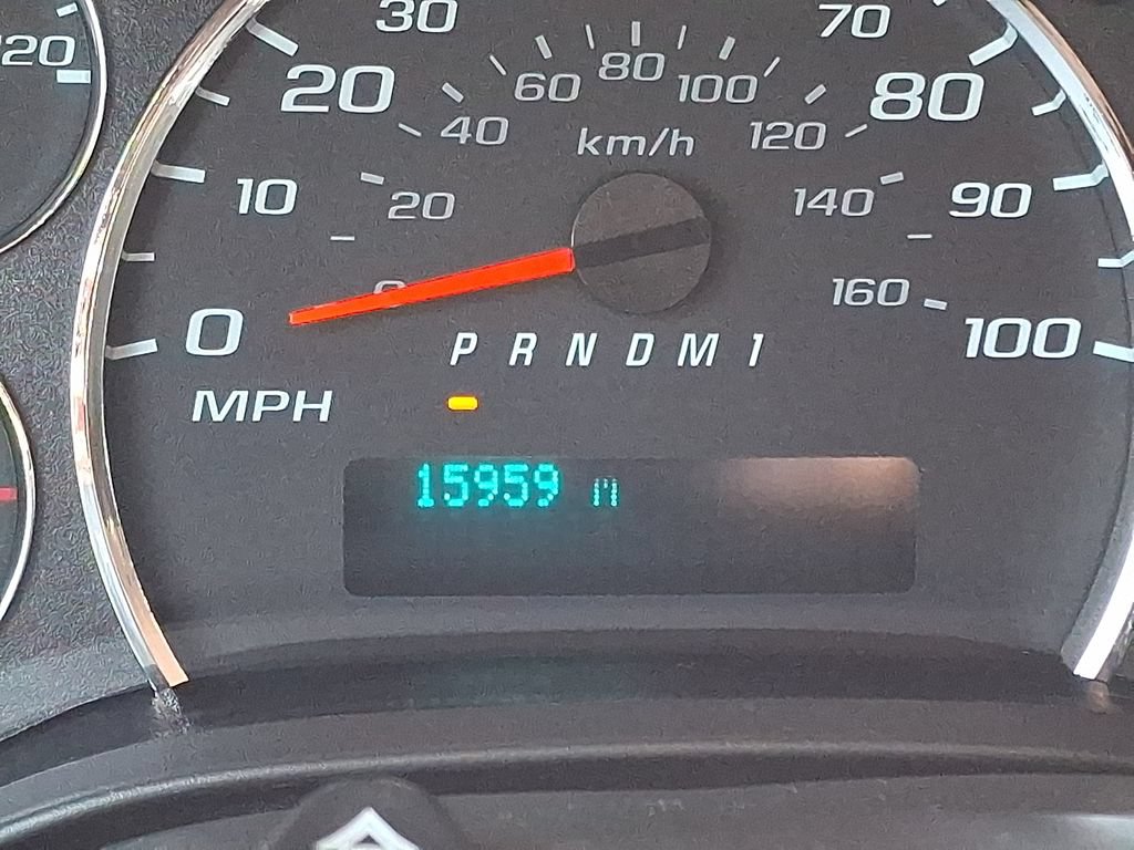 Used 2024 Chevrolet Express 2500 w/ Driver Convenience Package RWD image 21