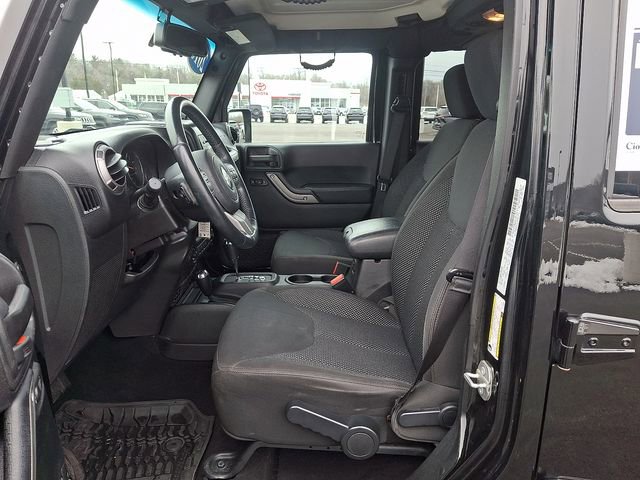 Used 2016 Jeep Wrangler Unlimited Sport image 15