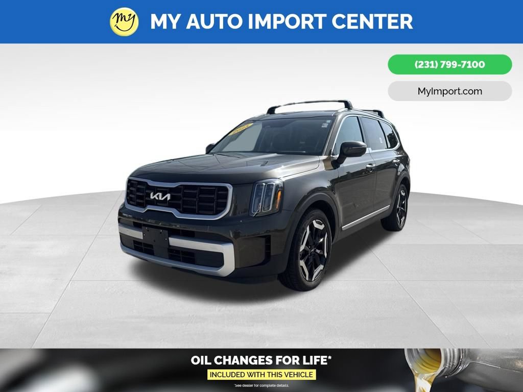 Used 2025 Kia Telluride S AWD/4WD image 3