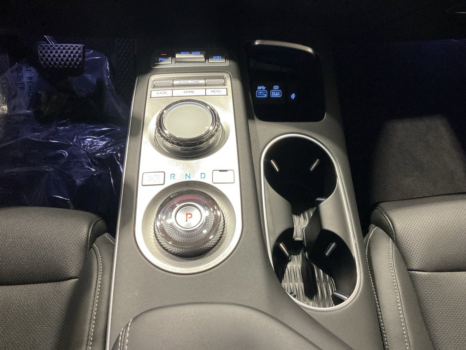 Used 2023 Genesis GV70 2.5T Select w/ Select Package image 20