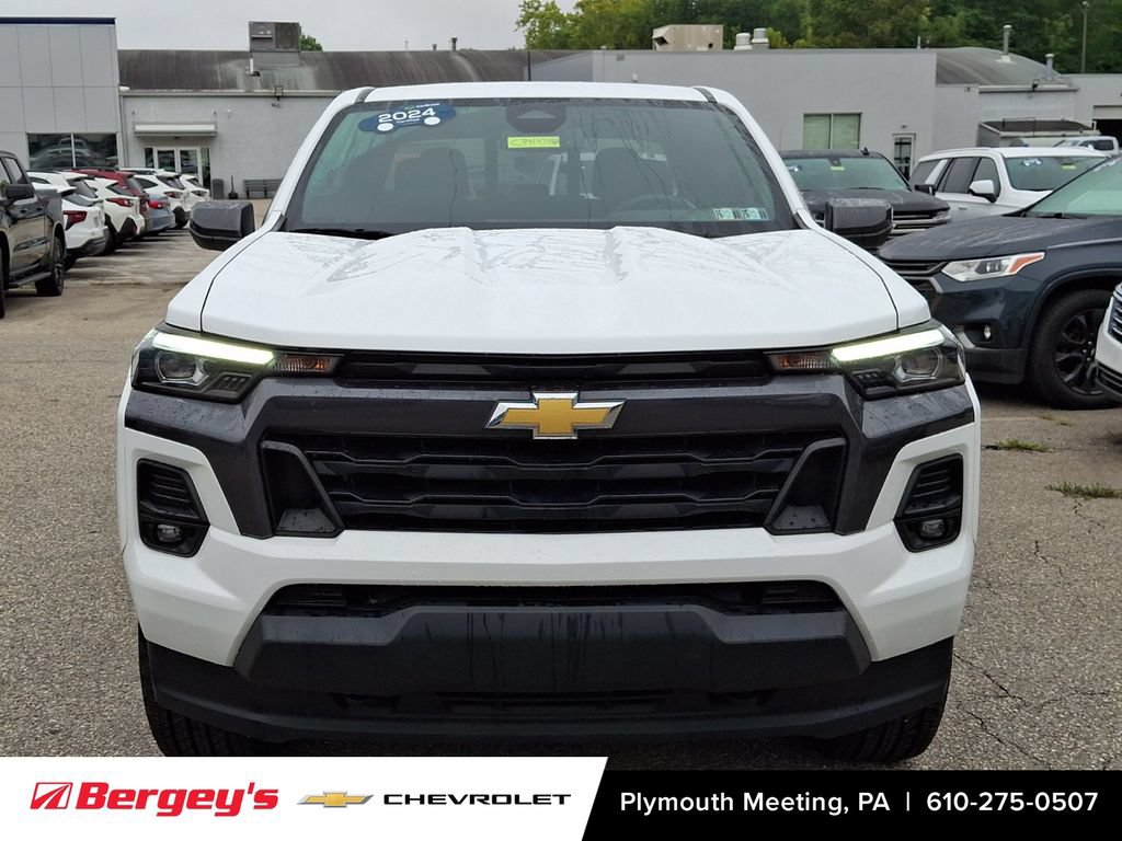 Certified 2024 Chevrolet Colorado LT w/ LT Convenience Package III AWD/4WD image 3